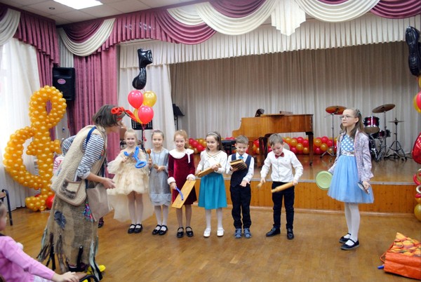 Игровая программа «Взятие снежного городка»