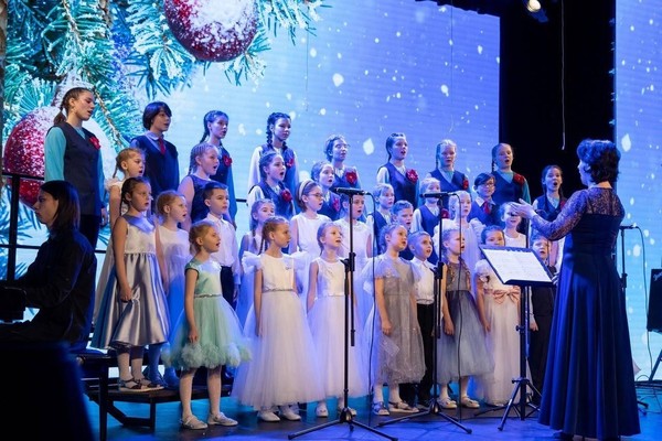 Концерт «Жар-птица (из цикла «По следам сказок»)»