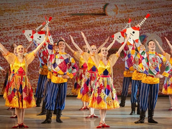 Концерт Ансамбля танца Сибири имени М. С. Годенко