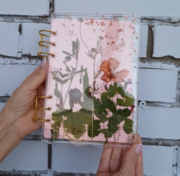 23-28.02 в 16.00 и в 18.30 Мастер-классы по эпоксидной смоле.