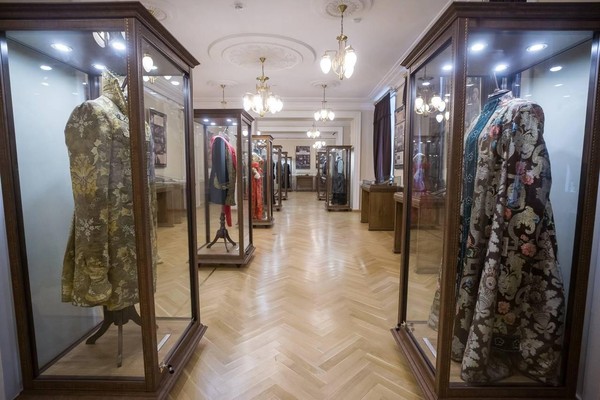 Экскурсия по Театральному музею