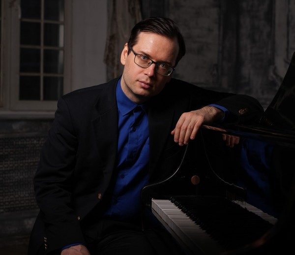 Музыка Шопена и стихотворения Лермонтова в прочтении Сергея Арцибашева: К дню рождения Шопена