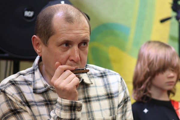 Мастер-класс «Играем на губной гармошке»