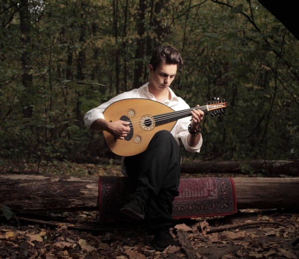 Музыкальный перформанс «Поющий Шамиль»