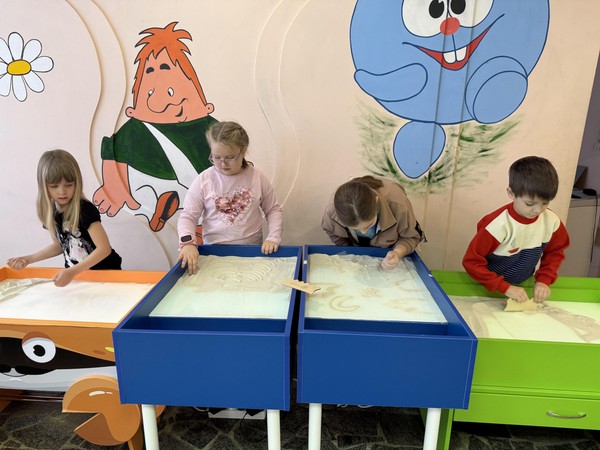 «Снеговик под звездным небом»