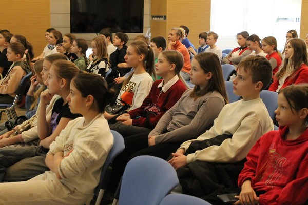 Литературно-музыкальная композиция «Солдатская гармонь»