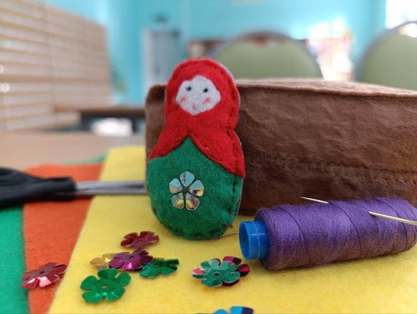 Мастер-класс «Матрёшка из цветного фетра»