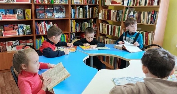 Громкие чтения «Что за чудо эти книжки»