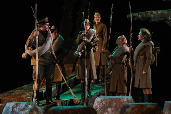 Спектакль «А зори здесь тихие...»