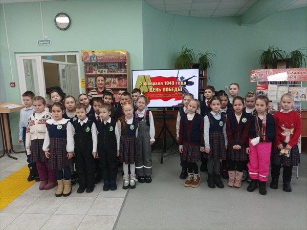 Громкие чтения отрывков из книги С. Алексеева «Сталинградское сражение»