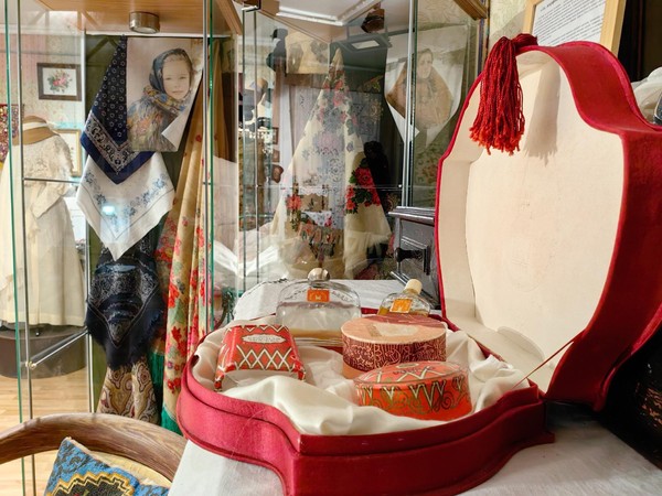 Век минувший