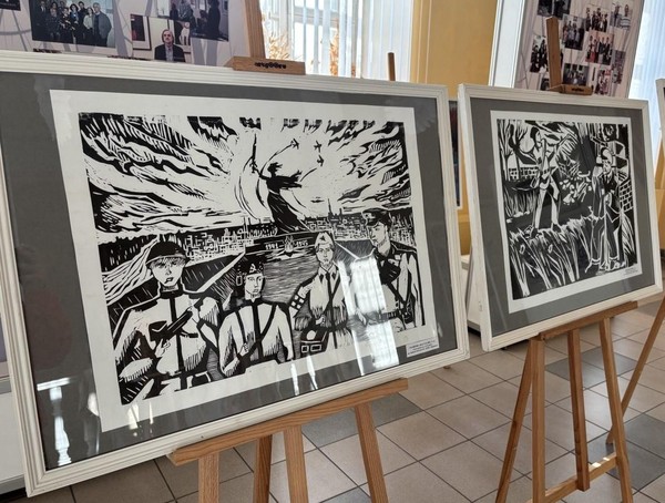 Выставка работ учащихся ДХШ «Дороги войны», посвященная Дню защитника Отечества