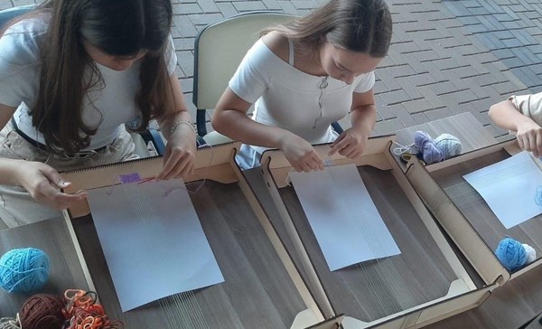 Мастер-класс «Текстильный браслет на ткацкой раме»