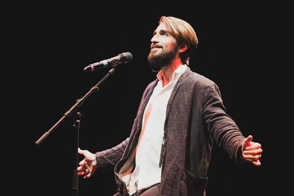 Концерт «Этника, русский восток, фьюжн. Нарек Геворгян, вокал, художник Нана Татишвили»