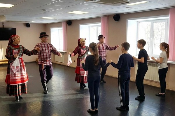 Мастер-класс по народным танцам