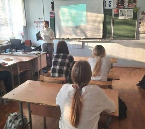 Информационный час «Быть здоровым – это здорово»