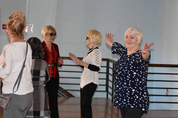 Танцевально-развлекательная программа «Танц-заряд»