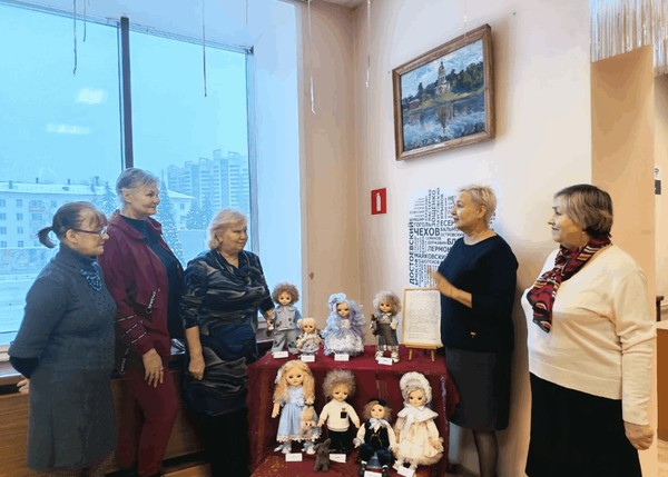 Выставка «Куклы из текстиля»