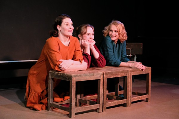 Стороною дождь