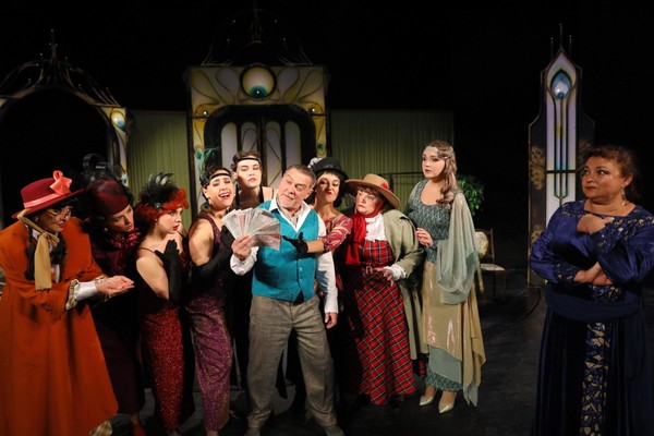 Спектакль «Д-р»