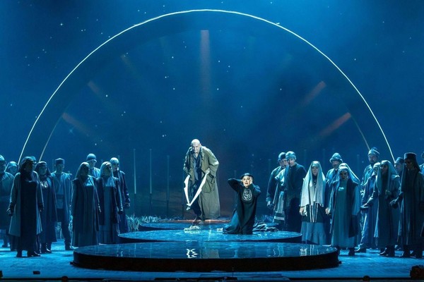 Спектакль «В ночь лунного затмения»