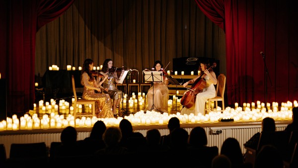 Мировые рок-хиты при свечах