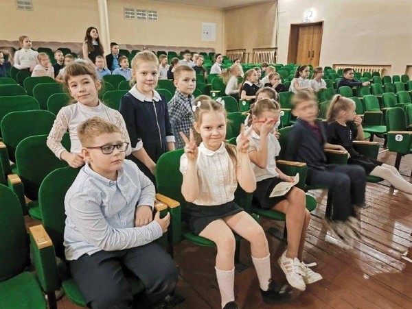 Показ мультипликационных фильмов «Краденое солнце», «Кто первый», «Крепыш»