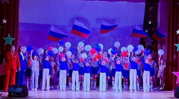 Концертная программа «Семьи защитников: гордость и сила!»