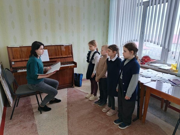 Познавательный час «Развитие ритма и дикции через народные песни и считалки»