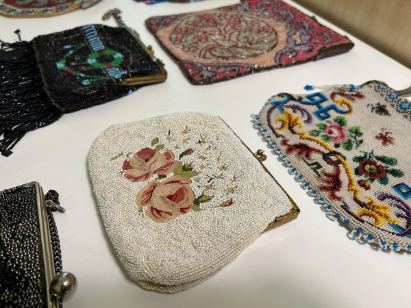 Выставка «Дамская сумочка XIX–XX веков»