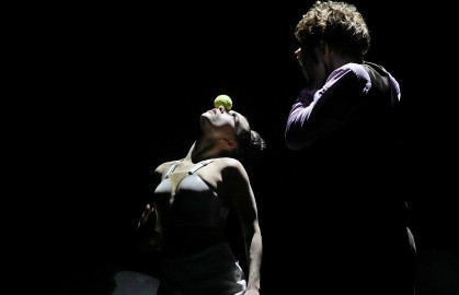 Девушка с фарфоровыми глазами