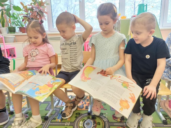 Час поэзии «Ленивый стол»