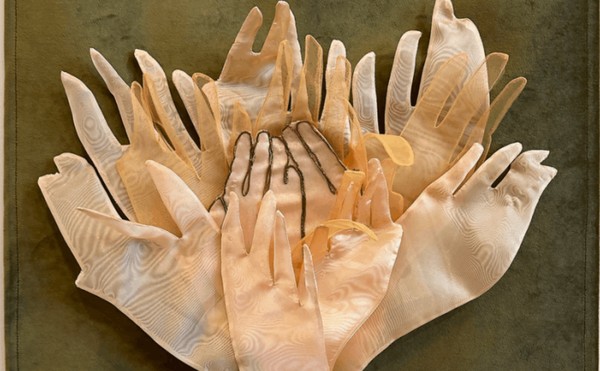 Вернисаж групповой выставки «Между личным и коллективным: природа сопричастности»