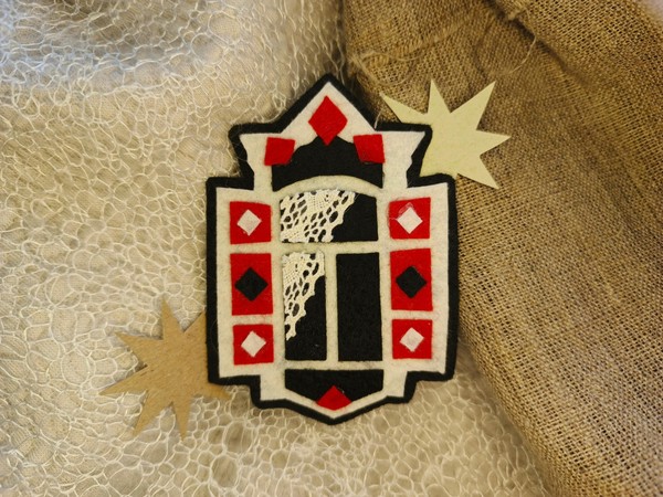 Музейное занятие «Брошь из фетра «Мой резной наличник»