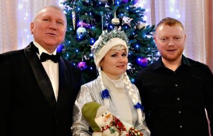 А снег идет