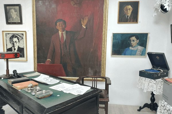 Выставка кабинета П. А. Ойунского