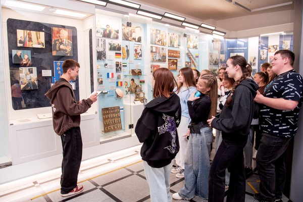 Обзорная интерактивная экскурсия «Знакомство с музеем»