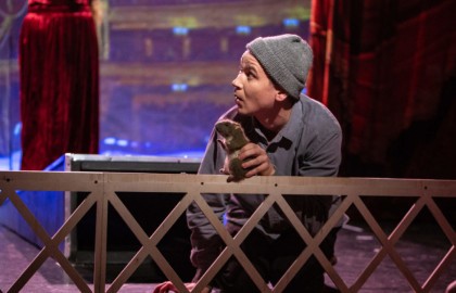 Тео – театральный капитан