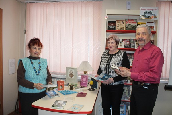 Музыкальная гостиная «Романса трепетные звуки»