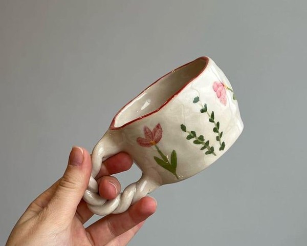 Мастер-класс «Керамические чашки для мужественных защитников и прекрасных девушек»