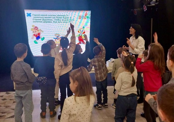 Инсталляция «Колдовской мир Гоголя»