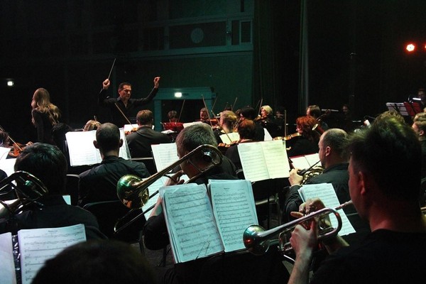 Песни для любимых с симфоническим оркестром