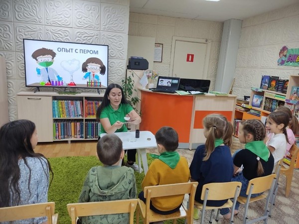 Познавательно-игровой час «Какие бывают собаки?»