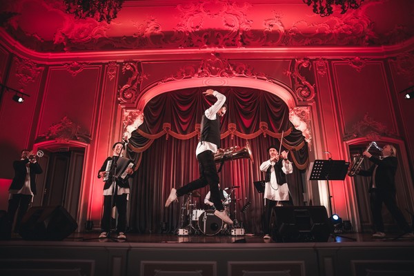 Acid Hasid. Балканский концерт: Кустурица, Брегович