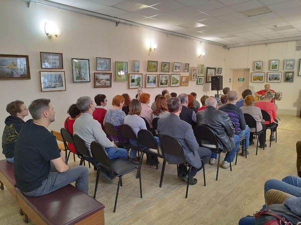 Концертная программа «Чуть помедленнее, кони...»