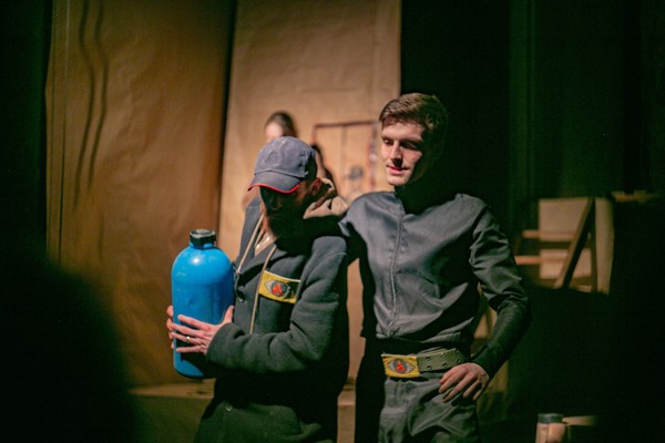 451 градус по Фаренгейту