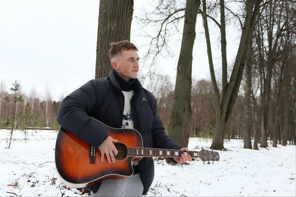 Концерт Никиты Дзюбенко «Под шёпот снега и гитарные переливы»