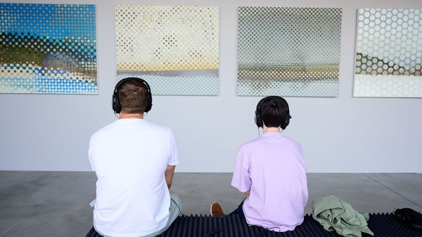 Самостоятельный осмотр мультимедийного зала