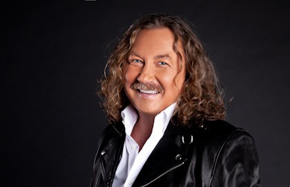 Игорь Николаев