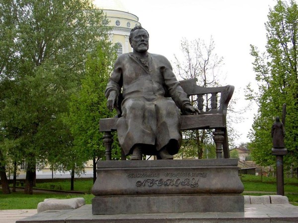 «Кудесник языка»